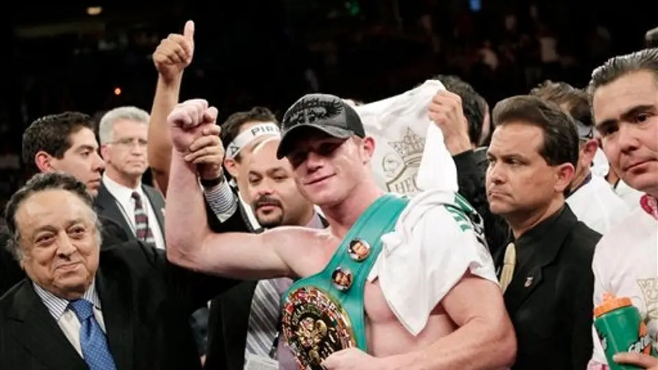 'Canelo' no es ídolo, asegura 'Finito' López