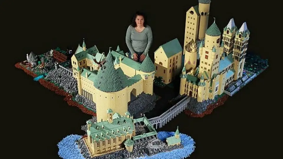 Escuela de Harry Potter, construida en Lego