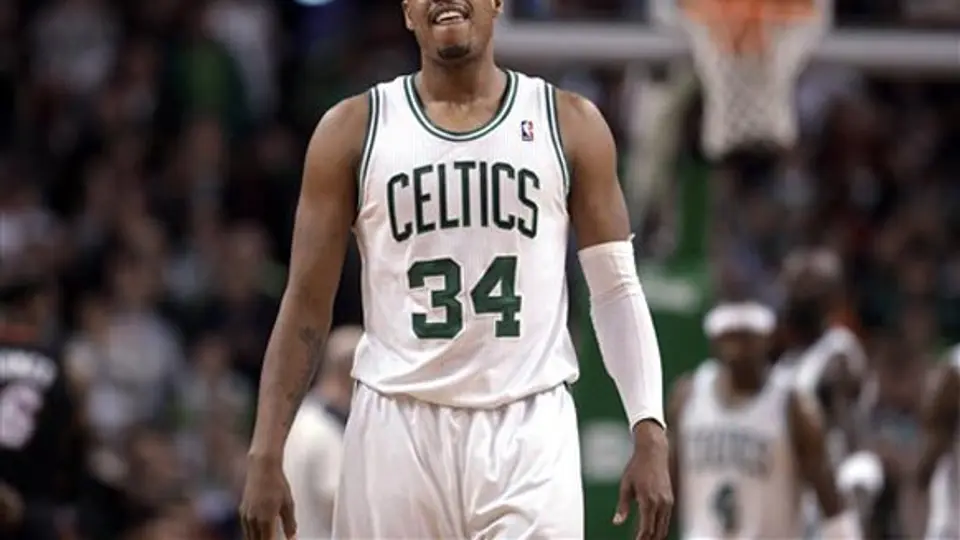 Boston vence a Miami en doble tiempo extra