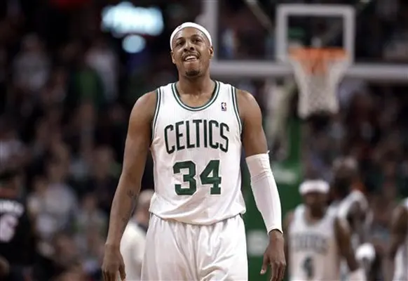 Boston vence a Miami en doble tiempo extra