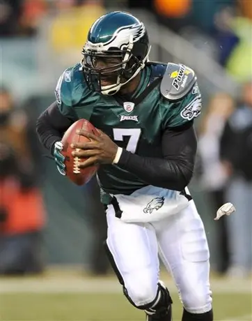 Michael Vick acuerda contrato de 100 mdd con Filadelfia
