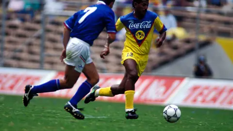 Antonio Carlos Santos con América durante encuentro ante Cruz Azul I MEXSPORT