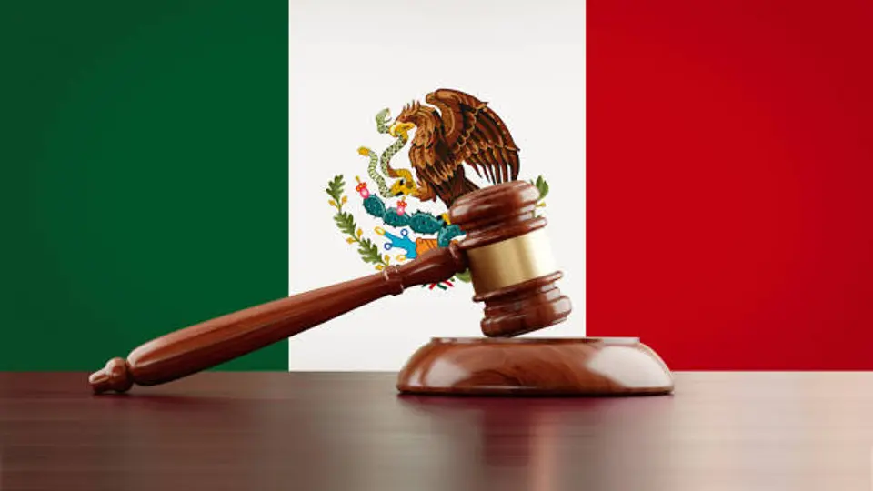 La Constitución de 1917 fue pionera a nivel mundial al incorporar derechos sociales y laborales./ Pixabay