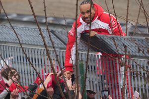 Lewis Hamilton durante el shakedown de Ferrario en Fiorano | AP