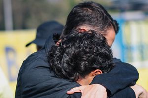 Alejandro Zendejas se despidió de Álvaro Fidalgo entre lágrimas