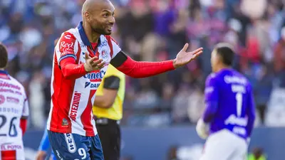 ¡Goleador a la vista! Cruz Azul y Atlético San Luis en negociaciones por Joao Pedro