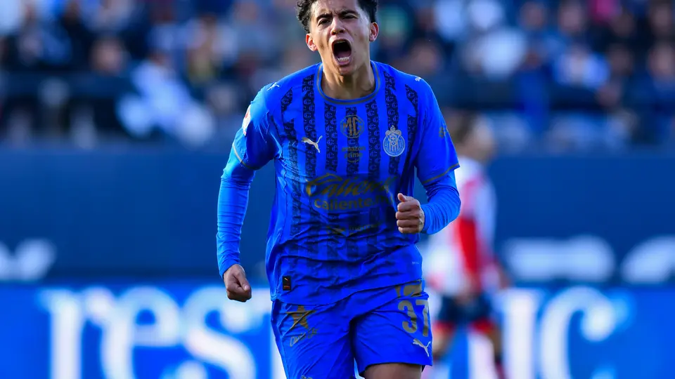 Richard Ledezma festejando el primer gol ante San Luis | Imago7