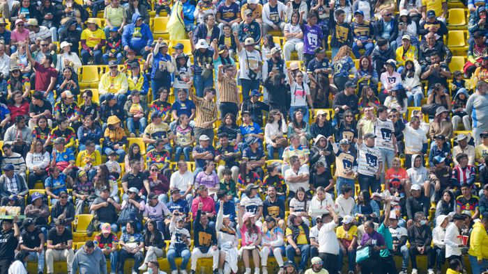 Afición en el Estadio Ciudad de los Deportes durante el partido Pumas vs América de la Liga MX Femenil | IMAGO7