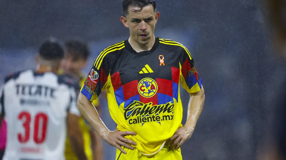 Álvaro Fidalgo durante el partido de América y Rayados en la Liguilla del Apertura 2025 | IMAGO 7