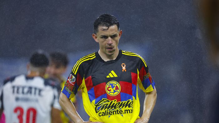 Álvaro Fidalgo durante el partido de América y Rayados en la Liguilla del Apertura 2025 | IMAGO 7