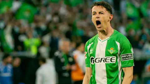 El 'Maguito' anotó en el Derbi de Sevilla | X: @RealBetis