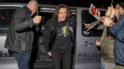 Recientemente Jim Carrey, o el que dice ser, fue captado en París/GrosbyGroup