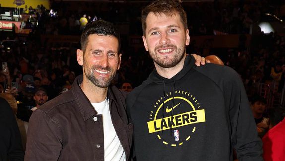 Fiesta en Los Ángeles, cortesía de Djokovic y Doncic: Así celebraron juntos el cumpleaños del astro de la NBA