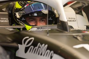 Sergio Pérez en las prácticas de Fórmula 1 con su monoplaza de Cadillac | AP