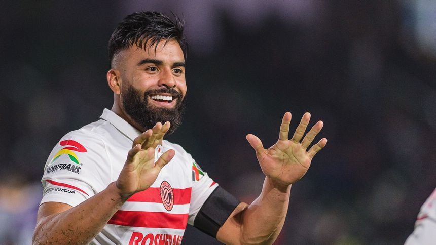 Alexis Canelo en festejo con Toluca | MEXSPORT