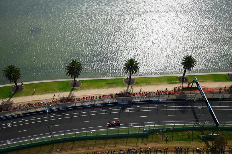 Panorámica de la pista del Circuito de Albert Park en Melbourne, Australia | RED BULL
