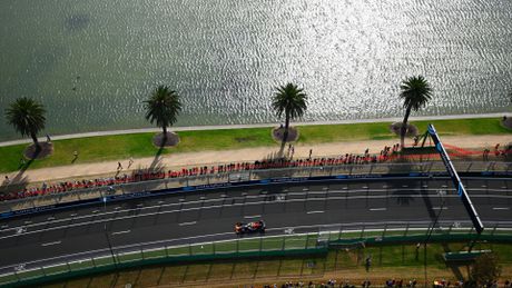 Panorámica de la pista del Circuito de Albert Park en Melbourne, Australia | RED BULL