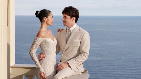 Charles Leclerc y Alexandra Saint Mleux durante la celebración de su boda | INSTAGRAM: @alexandramalenaleclerc