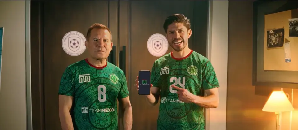 Julio César Chávez y Oribe Peralta llegan para levantarle los ánimos a los influencers que sufren por la Selección Mexicana / Especial