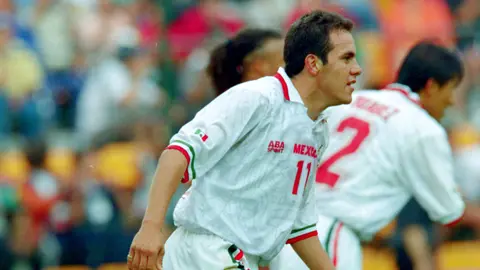 Cuauhtémoc Blanco en Francia 1998 | MEXSPORT