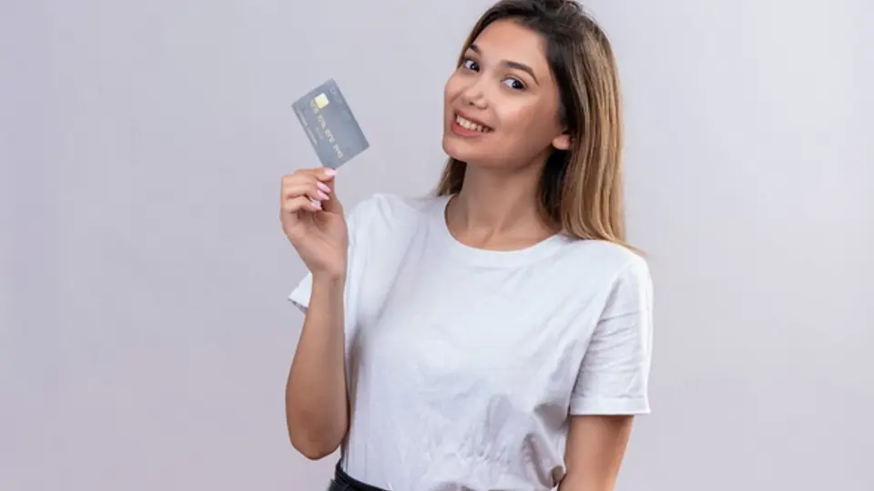 Se recomienda mantener congruencia entre ingresos declarados y dinero recibido / FREEPIK