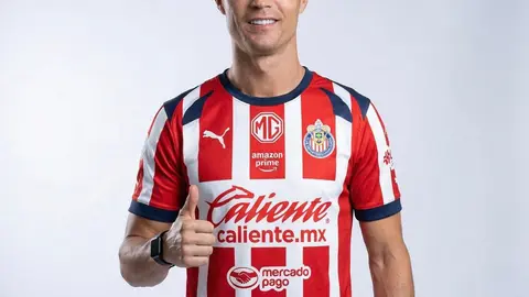 ¡BOMBAZO! Chivas cierra el fichaje de Cristiano Ronaldo, otra de las bromas l @Chivas