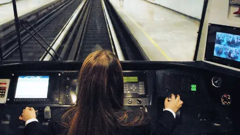 ¡Ojo! Porque hay cambios en los horarios de este jueves y viernes santo en algunas estaciones / FB: @MetroCDMX