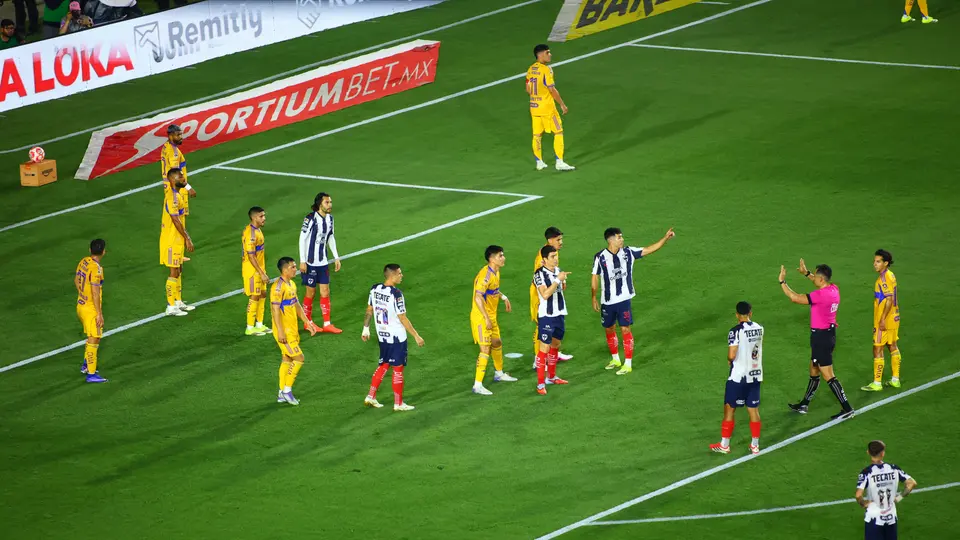 Ismael Rosario durante el Clásico Regio del Clausura 2026 entre Tigres y Monterrey I IMAGO7