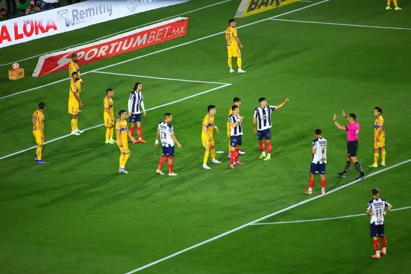 Ismael Rosario durante el Clásico Regio del Clausura 2026 entre Tigres y Monterrey I IMAGO7