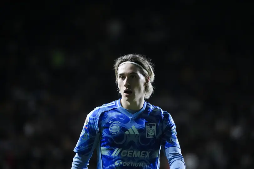 Marcelo Flores durante un partido con Tigres en el Clausura 2026 de la Liga MX | IMAGO 7