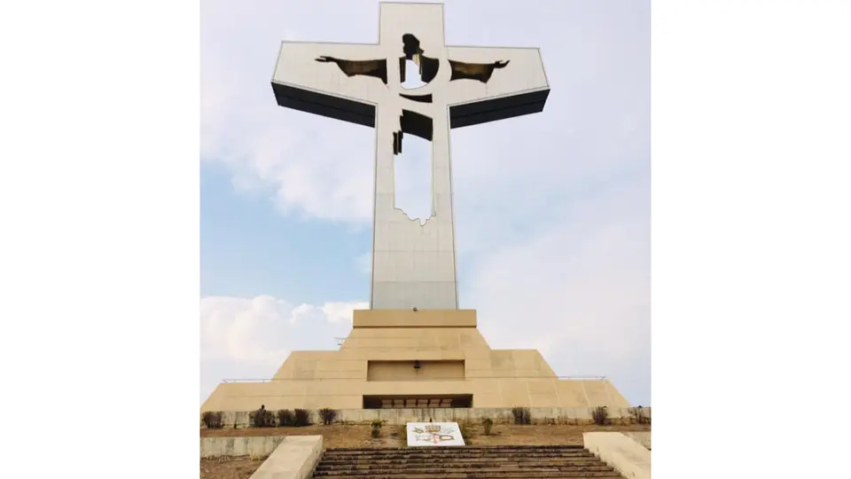 Ubicado en el cerro Mactumactzá, el Cristo de Copoya domina el paisaje de Tuxtla Gutiérrez. / FB @Cristodecopoyaa