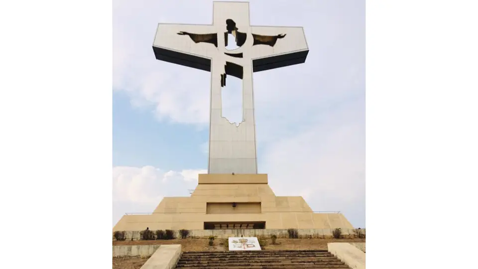 Ubicado en el cerro Mactumactzá, el Cristo de Copoya domina el paisaje de Tuxtla Gutiérrez. / FB @Cristodecopoyaa