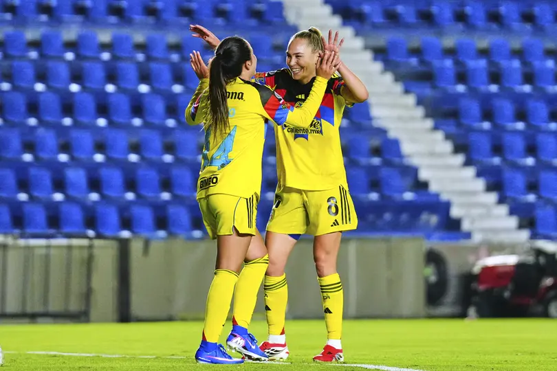 Irene Guerrero y Alexa Soto celebran l IMAGO7