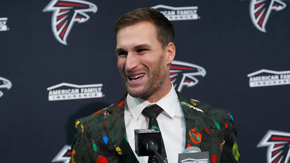 Kirk Cousins, nuevo jugador de los Raiders | AP