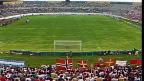 Estadio Neza 86 I x:@MexicoCity26