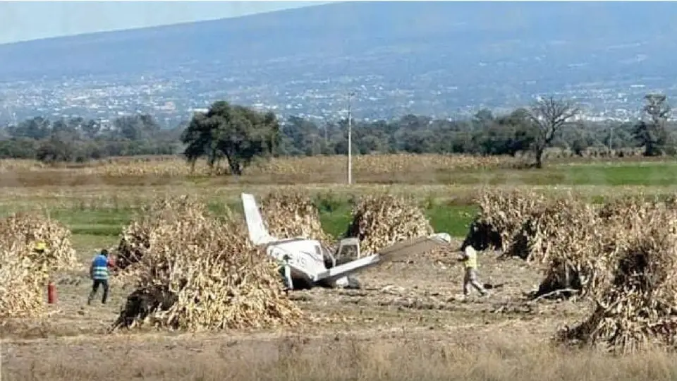 La aeronave cayó cerca del Parque Industrial San Miguel Quetzalcóatl./ x: @narcoblogger
