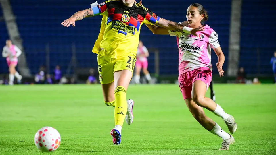 Isa Haas y Jaqueline García en el partido de América contra Atlas en el Clausura 2026 de la Liga MX Femenil | IMAGO 7