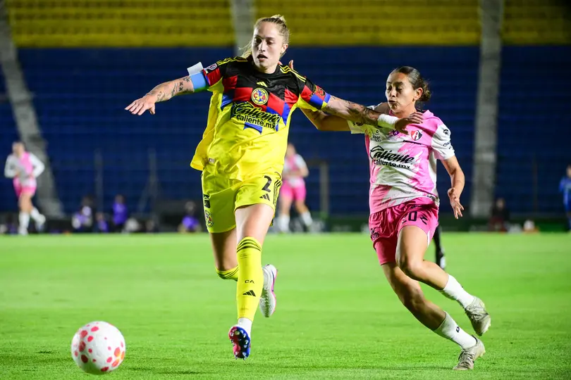 Isa Haas y Jaqueline García en el partido de América contra Atlas en el Clausura 2026 de la Liga MX Femenil | IMAGO 7