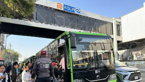Una revisión en la zona de vías hizo que la marcha de los trenes fuera lenta afectado a los miles de usuarios / X: @israellorenzana
