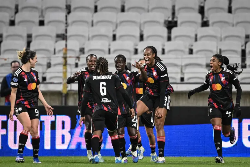 Olympic de Lyon Femenil goleando a VfL Wolfsburg | AFP