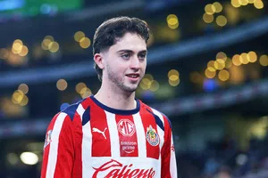 ¿Por qué Brian Gutiérrez no es titular en Chivas, mientras luce en Selección Mexicana?