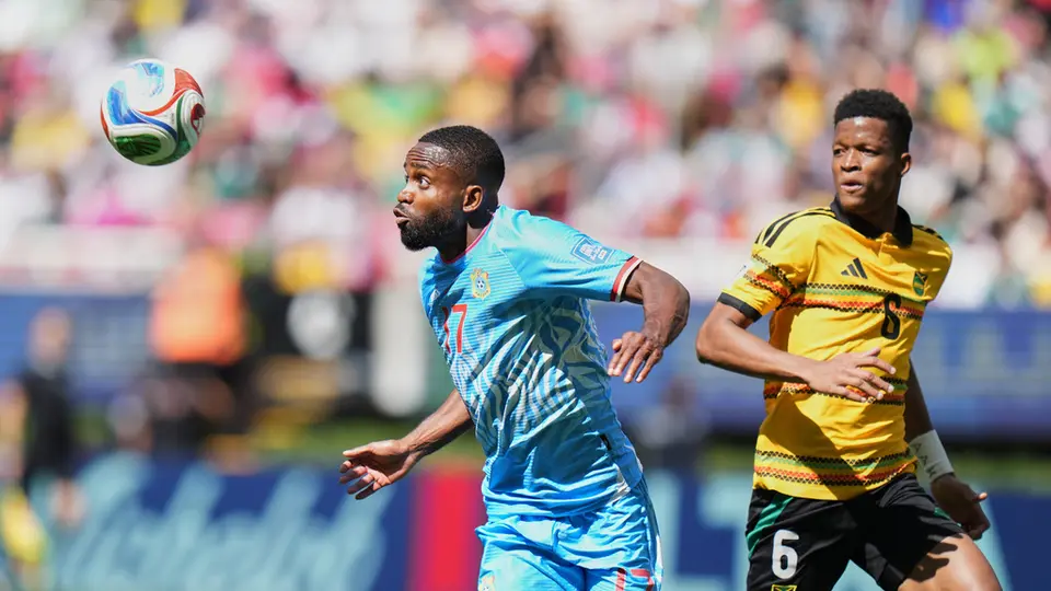 Cédric Bakamubu en el partido ante Jamaica l AP