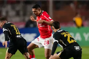 Entrenador estalla contra la prensa tras el triunfo de su equipo en la Copa Sudamericana