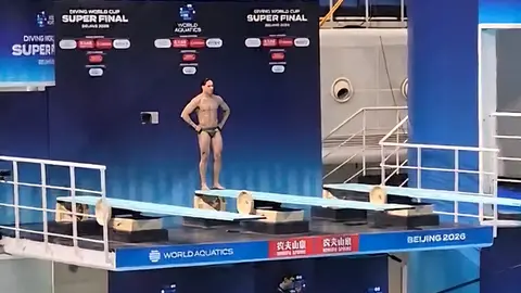 Osmar Olvera en la Súper Final desde el trampolín de 3m l X:COM_Mexico