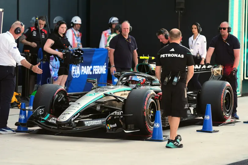 Mercedes en los pits