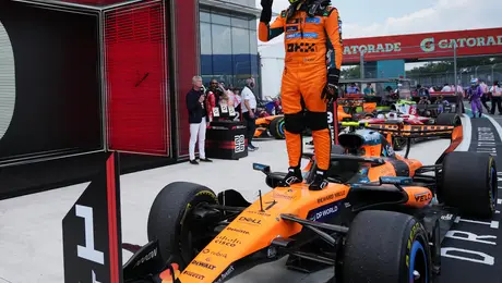 Norris domina y gana el Sprint en el GP de Miami; Checo Pérez en los últimos lugares