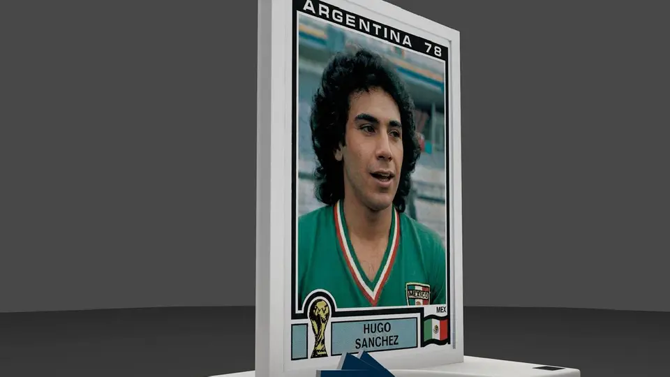 Presenta Panini "Cartotas Monumentales" en sedes mundialistas