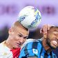 Johan Vásquez sale bien librado tras 'carnicería' en el empate entre Atalanta y Genoa