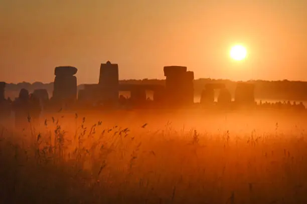 El solsticio marcará el comienzo de la estación más cálida y luminosa del calendario astronómico. / iStock