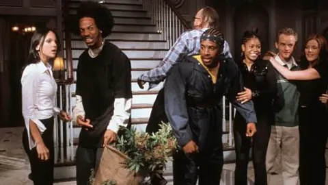 Scary Movie 2 - Otra película de miedo (2001) / IMDb